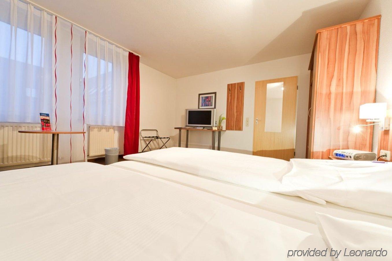 Hotel Domino Stoccarda Esterno foto