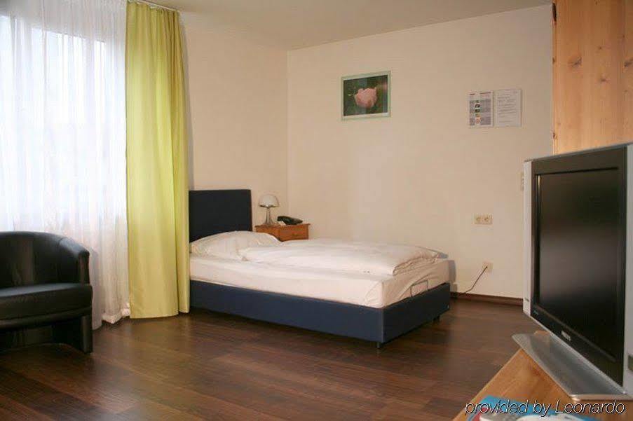 Hotel Domino Stoccarda Esterno foto